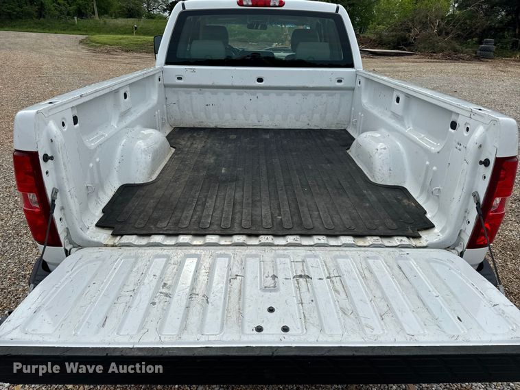 image for item EH6735 2007 Chevrolet Silverado 1500 Ext. Cab pickup truck