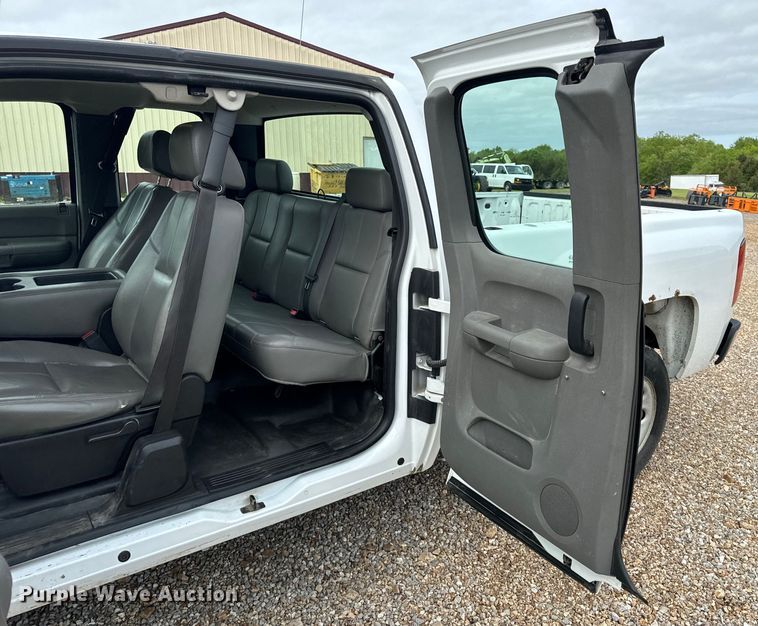 image for item EH6735 2007 Chevrolet Silverado 1500 Ext. Cab pickup truck
