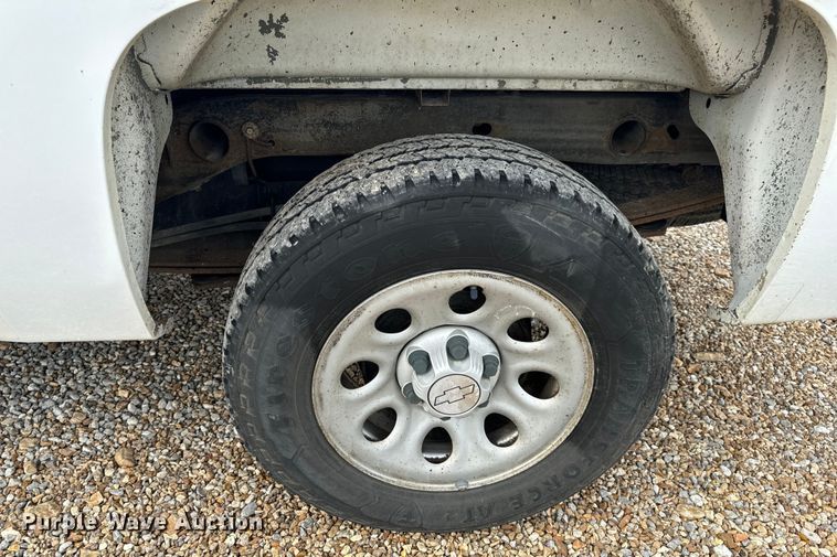 image for item EH6735 2007 Chevrolet Silverado 1500 Ext. Cab pickup truck