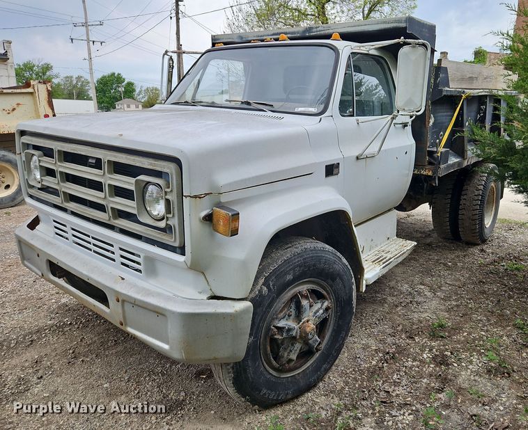 image for item EI3753 1980 GMC 7000 dump truck