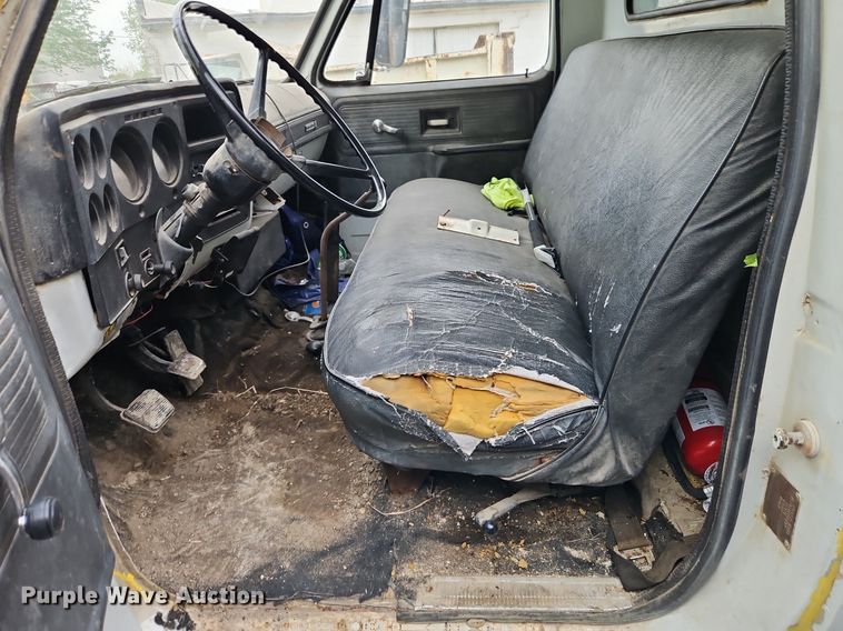 image for item EI3753 1980 GMC 7000 dump truck