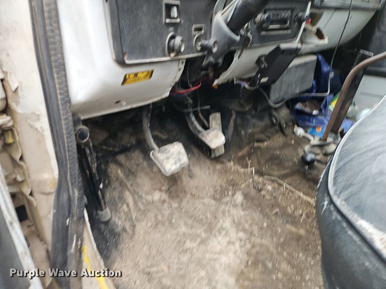 image for item EI3753 1980 GMC 7000 dump truck