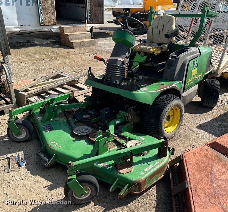 image for item EJ0598 John Deere 7 Iron II lawn mower