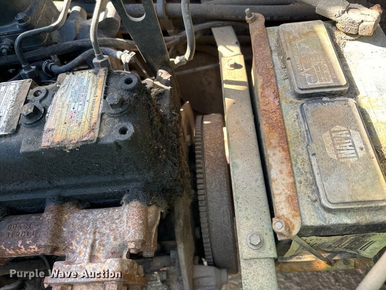 image for item EJ0598 John Deere 7 Iron II lawn mower