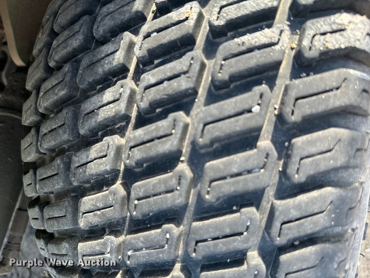 image for item EJ0598 John Deere 7 Iron II lawn mower