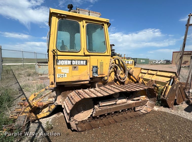 image for item EJ0599 1998 John Deere 555G loader
