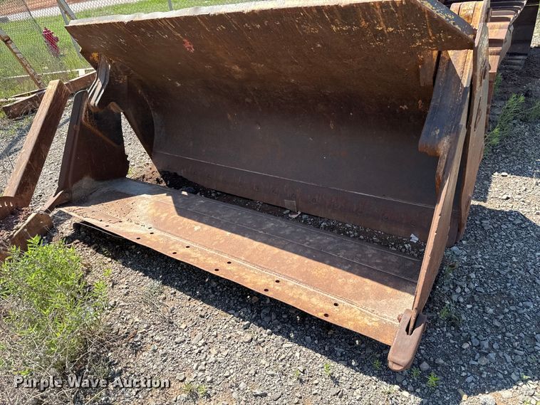 image for item EJ0599 1998 John Deere 555G loader