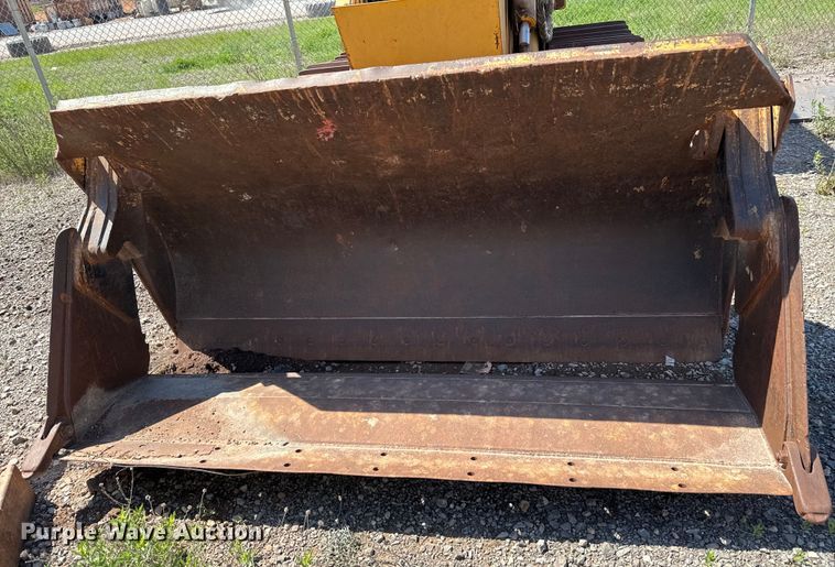 image for item EJ0599 1998 John Deere 555G loader