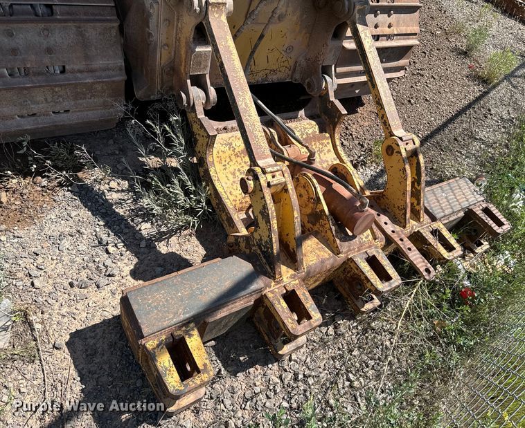 image for item EJ0599 1998 John Deere 555G loader