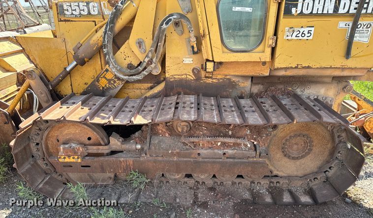 image for item EJ0599 1998 John Deere 555G loader