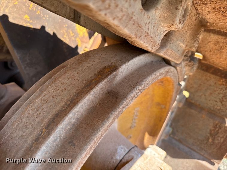 image for item EJ0599 1998 John Deere 555G loader