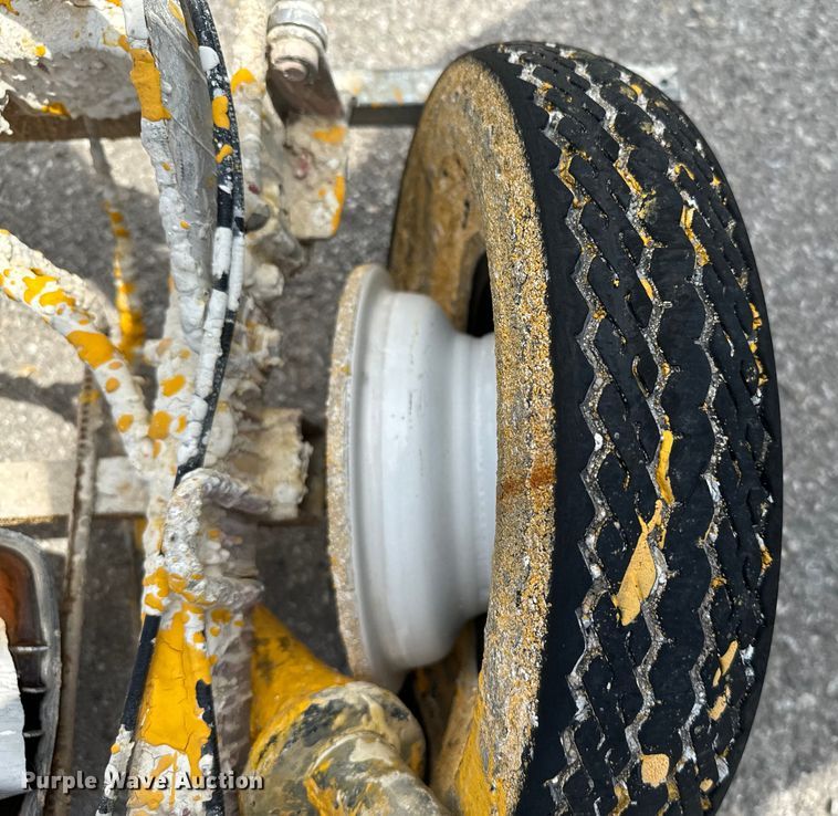 image for item EJ0603 Graco line sprayer