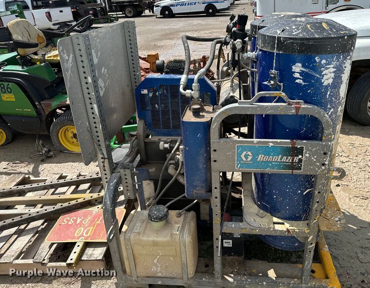 image for item EJ0604 Graco RoadLazer sprayer