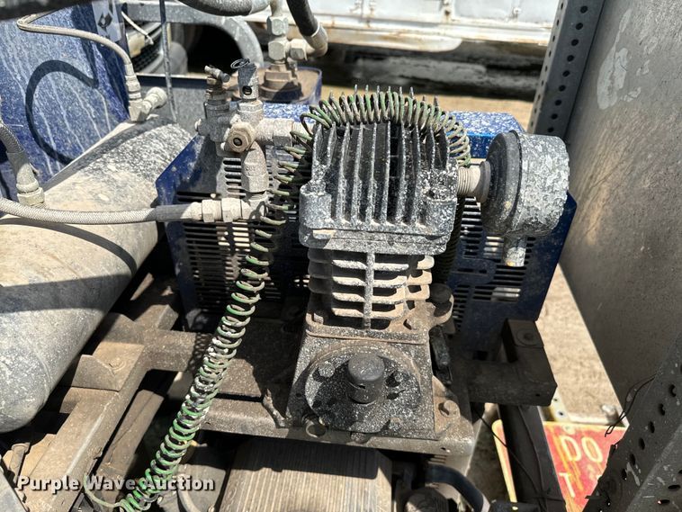 image for item EJ0604 Graco RoadLazer sprayer