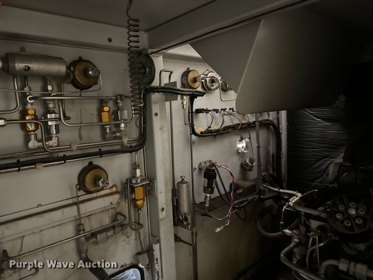 image for item EJ0605 Bauer UN12E3 SCBA air compressor