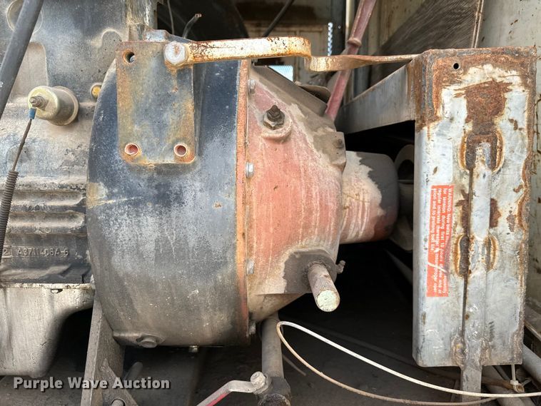 image for item EJ0606 2002 International  4700 sewer jetter truck