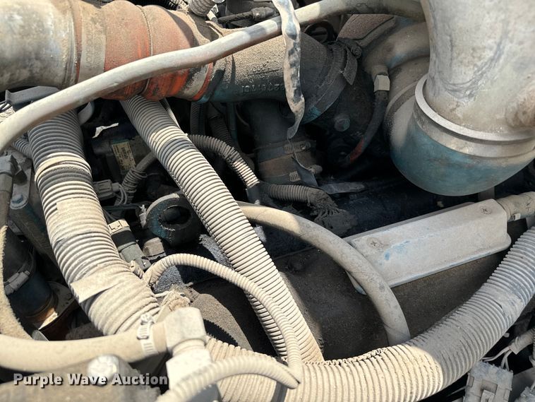 image for item EJ0606 2002 International  4700 sewer jetter truck