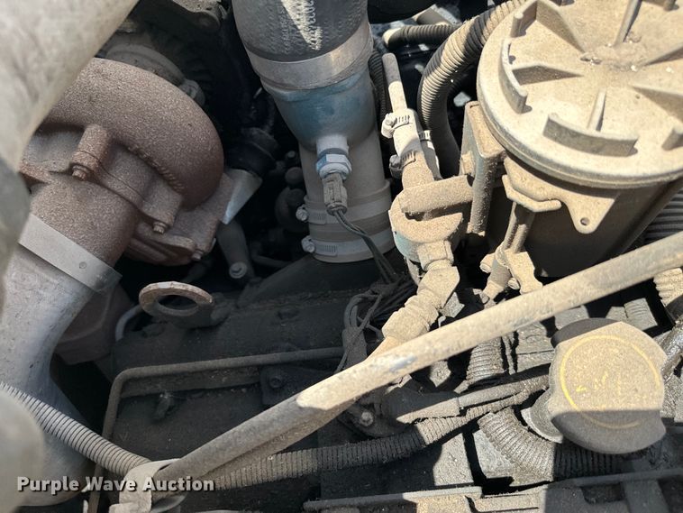 image for item EJ0606 2002 International  4700 sewer jetter truck