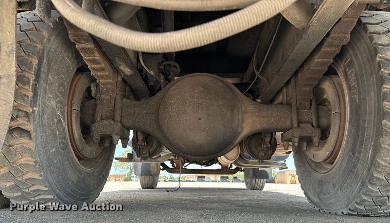 image for item EJ0606 2002 International  4700 sewer jetter truck