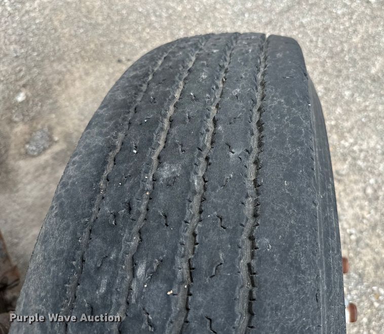 image for item EJ0607 1979 International  F-2654 tank truck