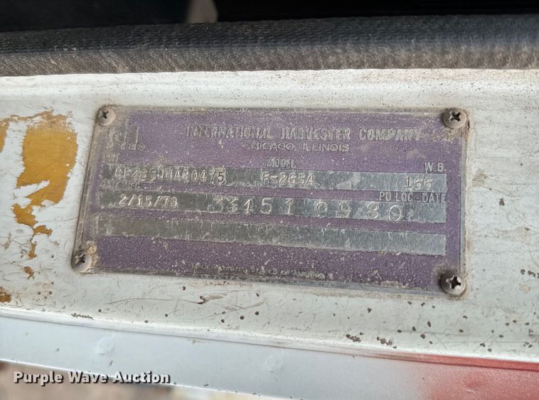 image for item EJ0607 1979 International  F-2654 tank truck