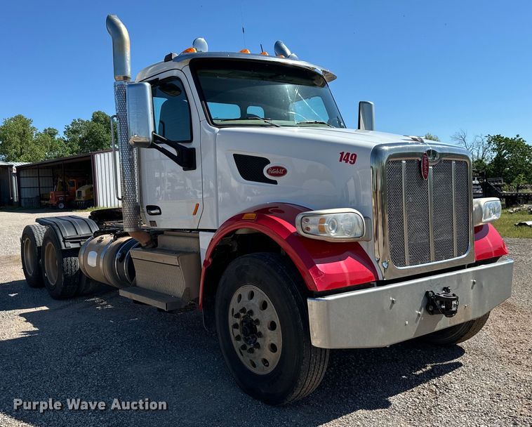 image for item EJ0612 2018 Peterbilt 567 semi truck