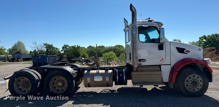 image for item EJ0612 2018 Peterbilt 567 semi truck