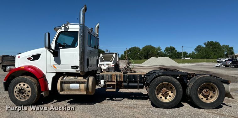 image for item EJ0612 2018 Peterbilt 567 semi truck