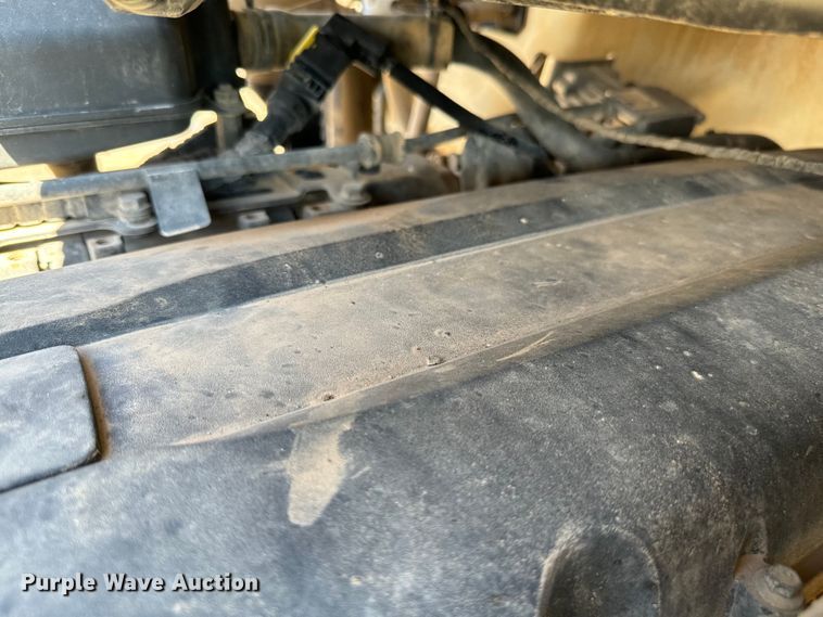 image for item EJ0612 2018 Peterbilt 567 semi truck