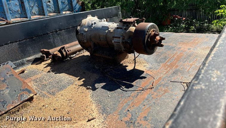 image for item EJ0613 1996 International  4700 dump truck