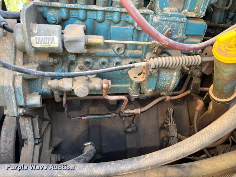 image for item EJ0613 1996 International  4700 dump truck