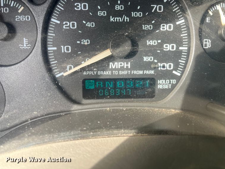 image for item EJ2678 2001 Chevrolet S10 Ext. Cab pickup truck