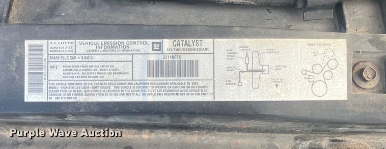 image for item EJ2678 2001 Chevrolet S10 Ext. Cab pickup truck