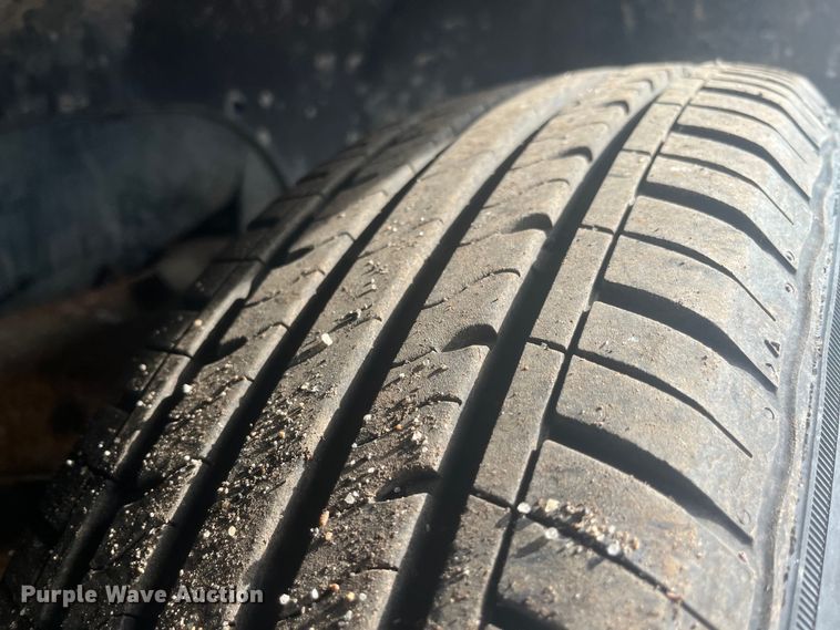 image for item EJ2678 2001 Chevrolet S10 Ext. Cab pickup truck