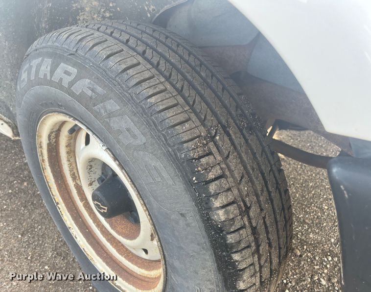 image for item EJ2678 2001 Chevrolet S10 Ext. Cab pickup truck