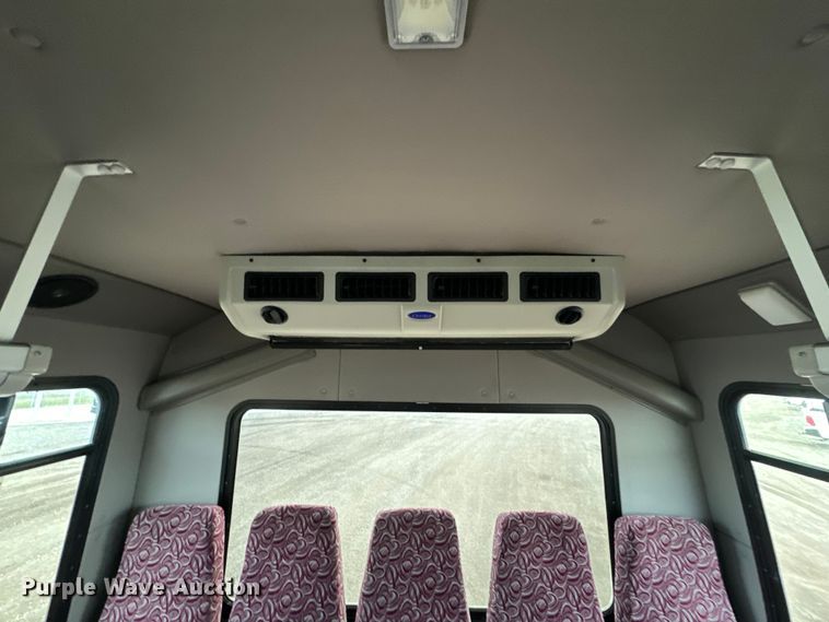 image for item EJ2679 2010 Ford E450 shuttle bus