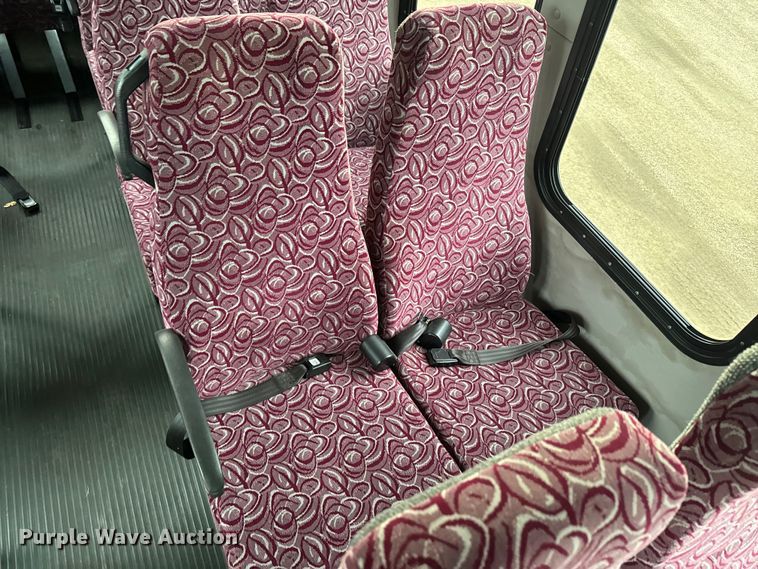 image for item EJ2679 2010 Ford E450 shuttle bus