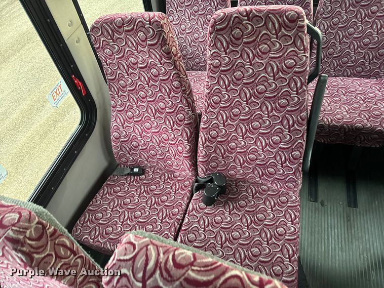 image for item EJ2679 2010 Ford E450 shuttle bus