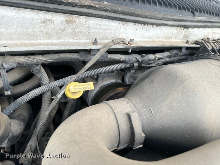 image for item EJ2679 2010 Ford E450 shuttle bus