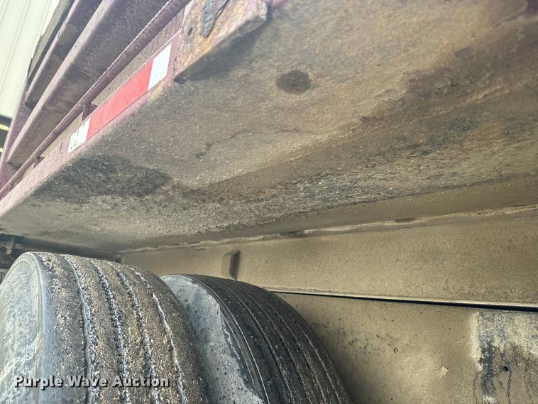 image for item EJ2692 2005 International 7400 dump truck