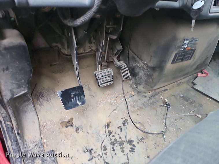 image for item EJ5340 2005 International 7400 dump truck