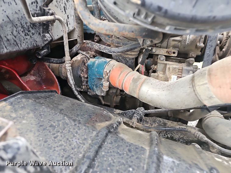 image for item EJ5340 2005 International 7400 dump truck