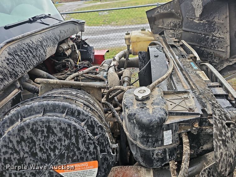 image for item EJ5340 2005 International 7400 dump truck