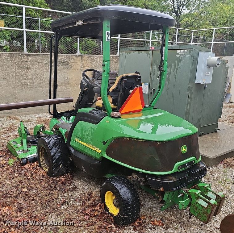 image for item EJ5346 2001 John Deere 1445 lawn mower