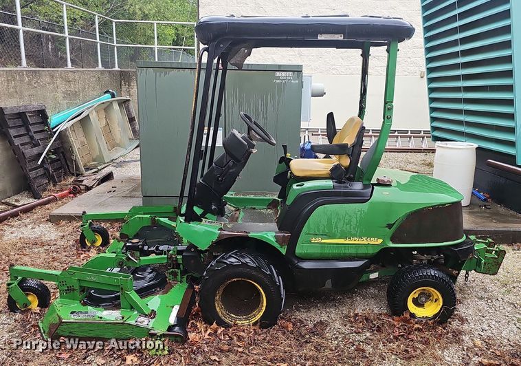 image for item EJ5346 2001 John Deere 1445 lawn mower