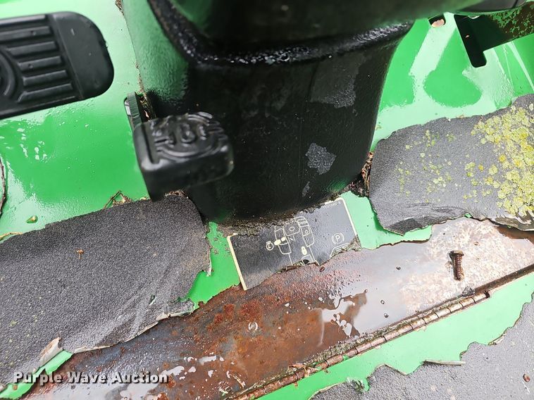 image for item EJ5346 2001 John Deere 1445 lawn mower