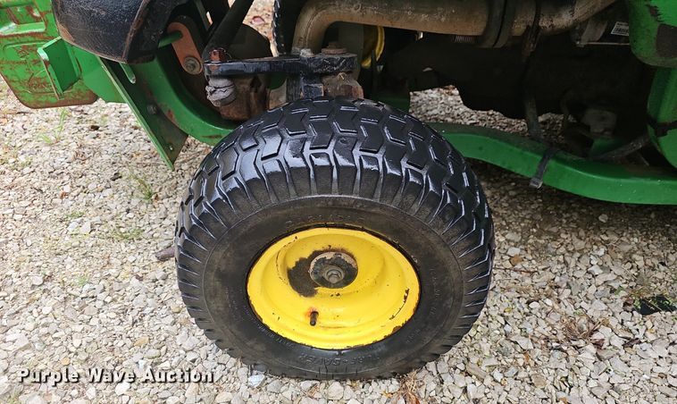 image for item EJ5346 2001 John Deere 1445 lawn mower