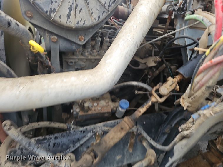 image for item EJ5347 1994 Ford F900 vacuum truck