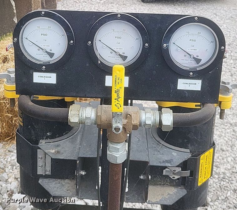 image for item EJ7944 Fuel and air tank