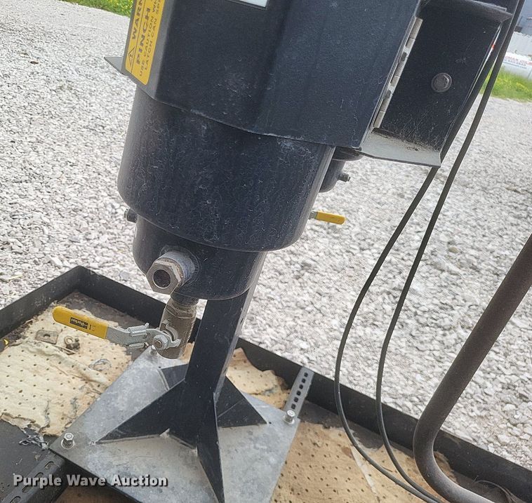 image for item EJ7944 Fuel and air tank